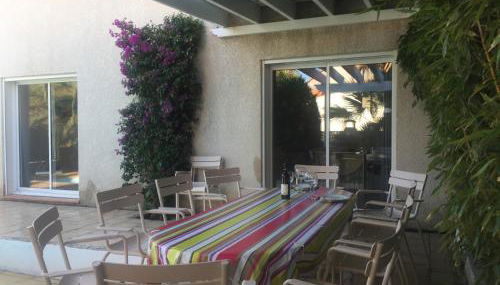 La maison de Virginie 6 a 12 personnes -300 m de la plage- vélos a disposition - Foto 4, Garden