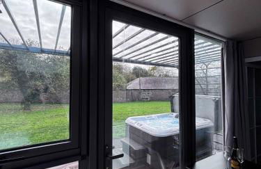 Glamping Pod with Hot Tub in Orchard - Foto 19