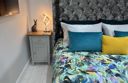 Entire guest suite in Highcliffe Dorset - Photo 9