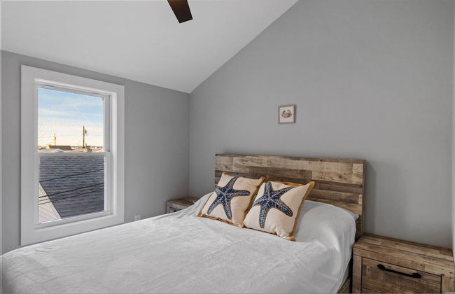 Modern Condo Perfect For Winter Rental - Photo 10