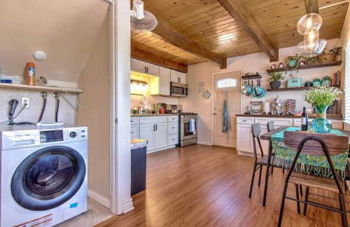 Blissfully Wild -with Hot Tub and pets are welcome - Foto 30