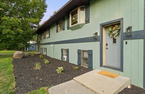 Near Ithaca!Hot Tub! LRG Home!Sleeps 14! Dogs ok! - Foto 50