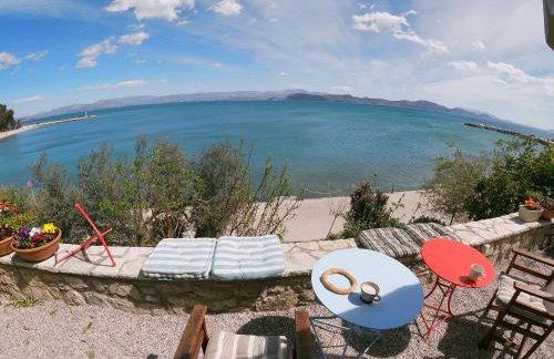 KIVERI 1876 traditional seafront cottage - Photo 68