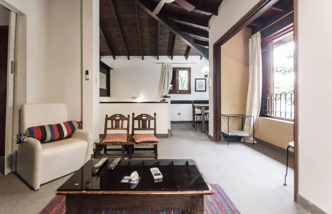 Bright Studio surrounded by trees - Photo 12