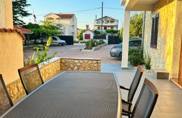 Apartmani Svemir - Photo 9