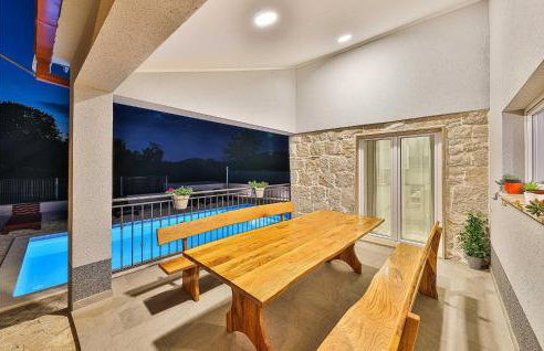 Awesome Home In Lecevica - Foto 16