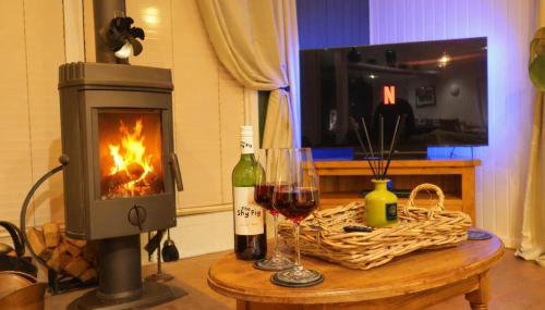 Green Vale Lodge, Yanwath, modern lodge with hot tub and 10 minute drive to Ullswater - Foto 2