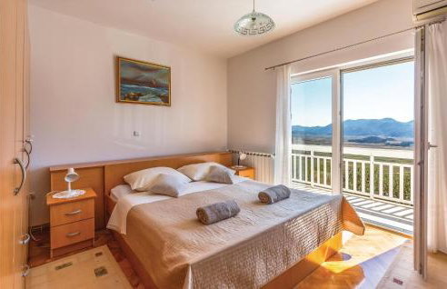 Four-Bedroom Holiday Home In Veliki Prolog - Foto 23