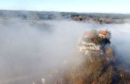 Waldliebe - Wohnung mit großem Balkon und Burgblick - Photo 1