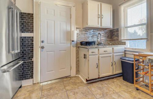 Urban Retreat 1 Mi to Riverfront! Detroit Duplex - Foto 11