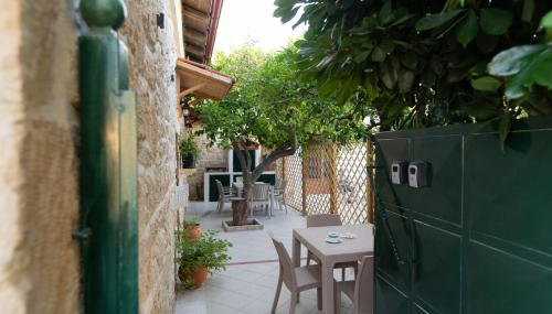 Petra VORI House - Foto 4, Garden view