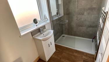 Seashell Cottage - Dog friendly 1 bed cottage close to the sea - Foto 3, towels, Shower