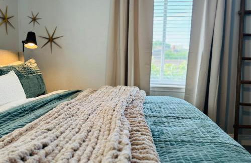 3BR Oasis DT ORL, Full Kitchen & Fenced Yard! - Foto 68