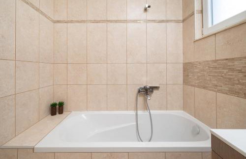 Nik-Ntin Villa Deluxe - Photo 32