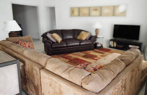 Charming, Spacious, Contemporary Mountain Retreat - Foto 28