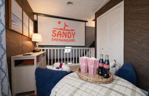 Oceanside Cottage -3BDR 2BA-Walk to Beach! - Foto 43