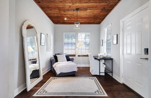 Getaway Near River Walk DT Yard BBQ Pet Games - Foto 28