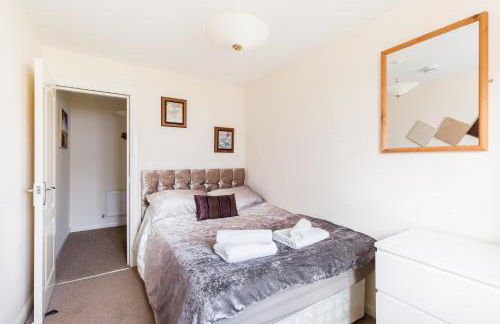 6 bed house with free secure parking & 3 bathrooms - Photo 9