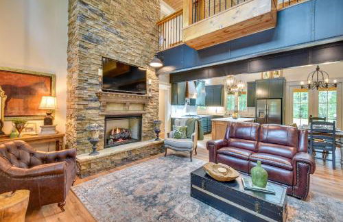 Luxurious Clarkesville Cabin with Decks and Fire Pit - Foto 1