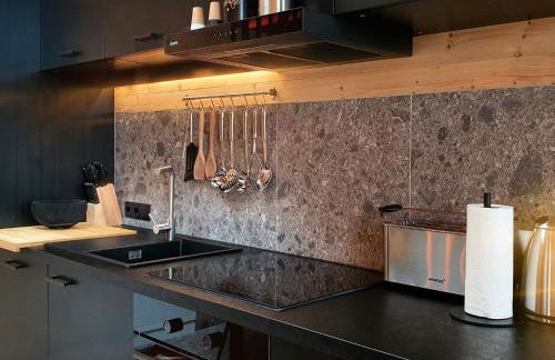 Werder Chalet -- GROßES SONNENDECK -- Strand 150m I Sauna I eKamin I bis 8 Pers I Meerblick I by "Meyers am Meer" - Foto 15