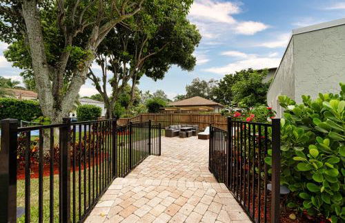 Palm Beach Oasis with BBQ, Htd Pool and Pickleball Ct - Foto 51