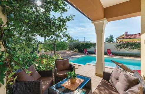 Four-Bedroom Holiday Home In Vodnjan - Foto 7