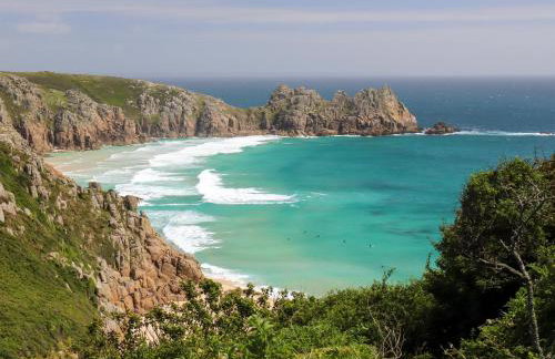 Cove View Apartment - Photo 14