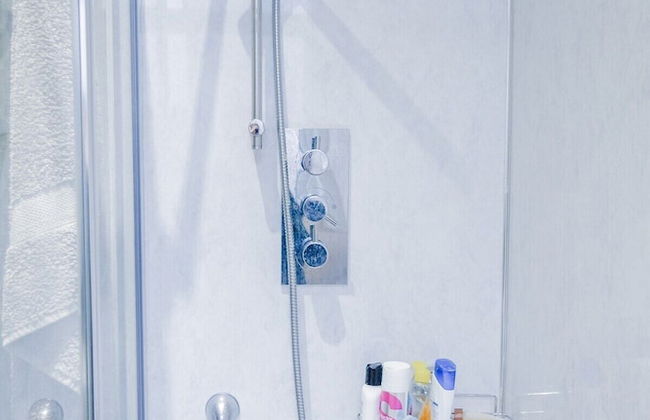 Newly Furnished Flat on Leith Walk, Sleeps 4 - Foto 10