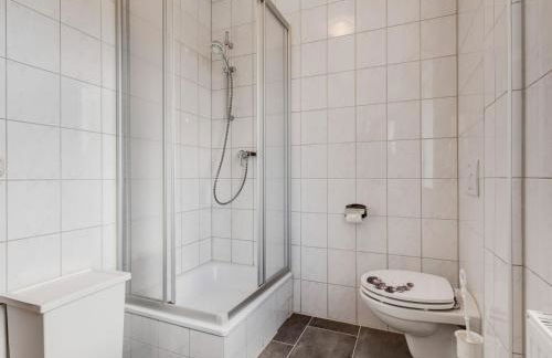 Spacious Family Haven in Kropelin - Photo 49