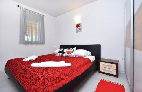 3 Bedroom Nice Home In Solin - Photo 16