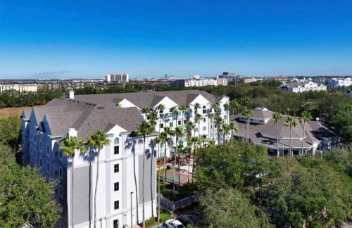 Condo near Disney Springs-Free shuttle to Parks - Foto 12