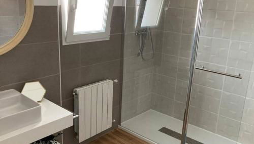 Piso nuevo, céntrico y tranquilo - Foto 5