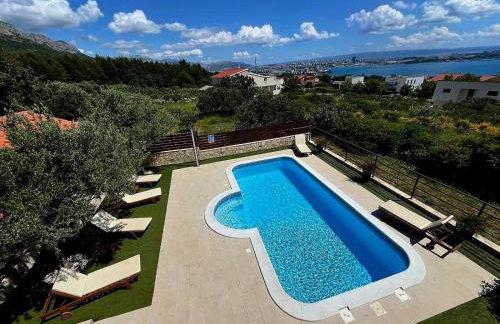 Holiday home Magic view with private heated pool - Photo 48
