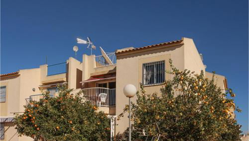 Amazing Apartment In Torrevieja - Foto 3