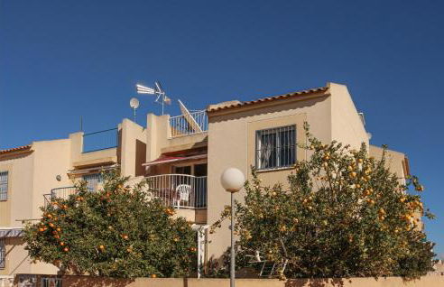 Amazing Apartment In Torrevieja - Foto 3