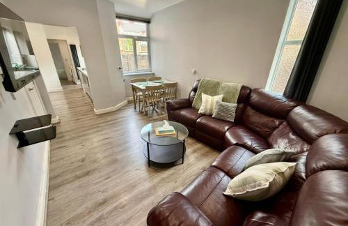 5 Bed 2 Shower Home - Foto 22