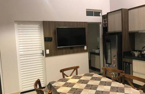 Sobrado casa de alto padrão, ar condicionado em todos os cômodos, aquecimento à gás, com piscina aquecida e área de festas - para o Show Rural 2026, fácil acesso a Rodovia 277 - Foto 10