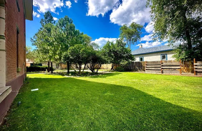 Franklin Fab Gallery House - Photo 22