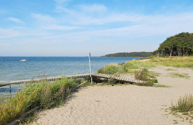 8 Person Holiday Home in Nysted - Foto 24