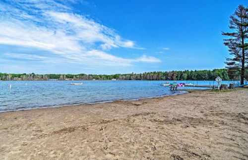Lake Access Cabin with Deck, Fire Pit and Grill! - Foto 34