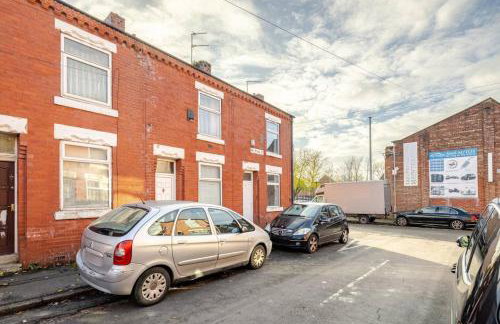 2BR Home in Gorton, Free Parking & Wi-Fi - Foto 21