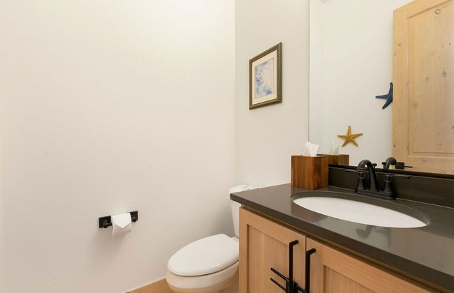 Lakeside Luxury - Hot Tub, Pool Table, and Views - Foto 18