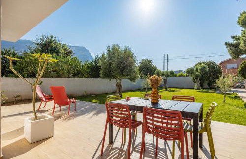 Villa Francesca - Beach and Airport - Photo 11