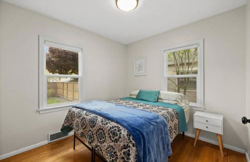 Bo360 Cheerful Home with private HOT TUB - Foto 16