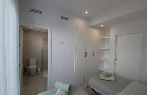 Fabulous Villa with private pool & large roof solarium - Foto 16