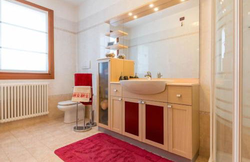 Elegant apartment and free car parking - Quite area - Foto 11