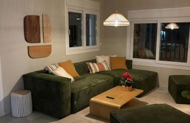 Luxury Villa with Panorama View and Heated Pool - Photo 30