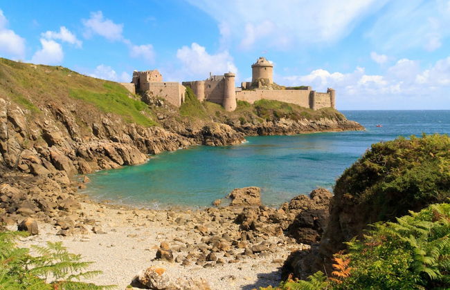 Nice House on Fenced Plot, Near Val Andre - Foto 19