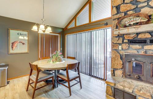 Steps to White River Cabin Retreat with Dock Access - Foto 8