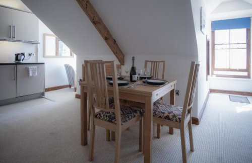 The Nest - 1 Bedroom Apartment - Tenby - Photo 58